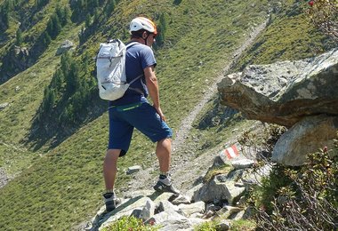 Der Alpha SL 30 Rucksack liegt wirklich gut am Rücken.