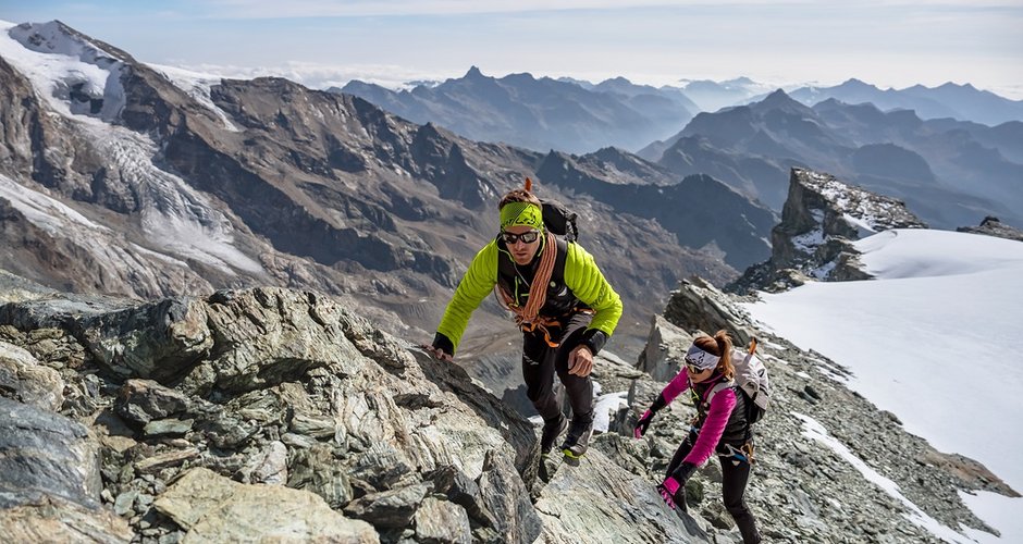 Speed-Bergsteig mit leichter Ausrüstung von Dynafit