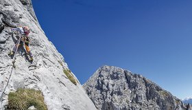 Der obere Teil der Route „Sonnenpfeiler“ am Sonneck; Foto: Johannes Reiter.