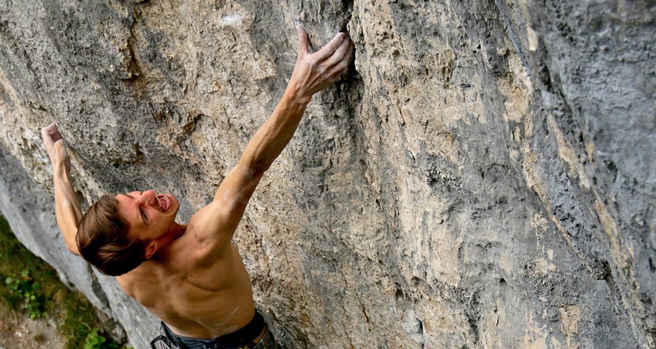 Roland Hemetzberger in Qui 9a+ an der Geisterschmiedwand; Foto: Fabian Hagenauer