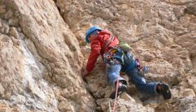 Simon in der ersten Seillänge