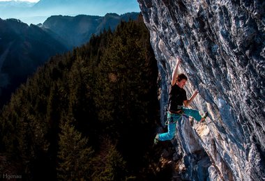 Roland Hemetzberger in "Lichtblick" 9a im Klettergarten Achleiten bei Kufstein