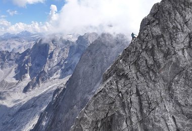 Martin on the NorthRidge of Piz Badile - @MarioKaeppeli