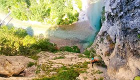 Beate Hirsch am vorletzten Stand