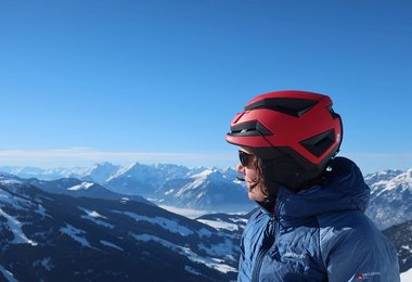 Der Atomic Backland Skitourenhelm.
