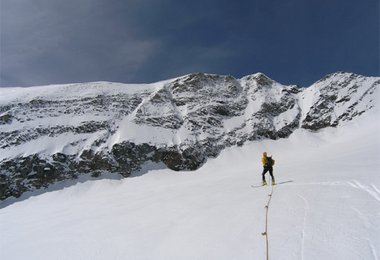 Gute Spaltenüberdeckung aufgrund der winterlichen Schneedecke.