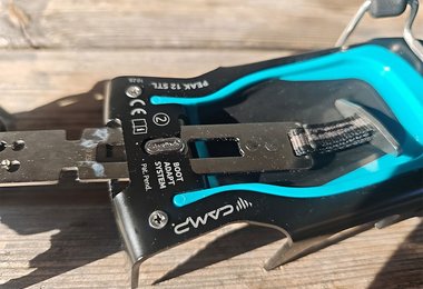 Der neue Steg des Camp Peak 12 STL Steigeisens
