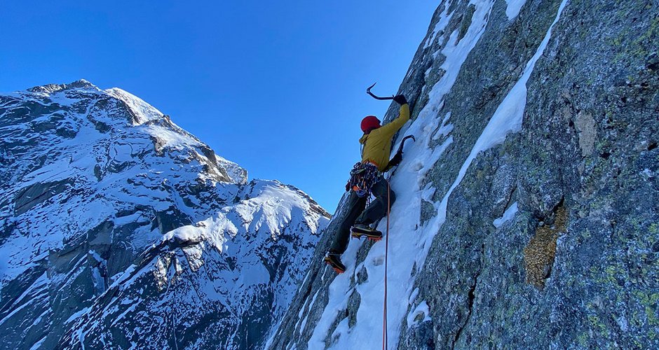 Die Route fürt über die nur leicht ausgeprägte Schwachstelle der Wand