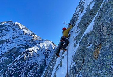 Die Route fürt über die nur leicht ausgeprägte Schwachstelle der Wand