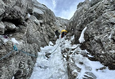 Eisgully in der Route Schiefer Riss an der Sagwandspitze 