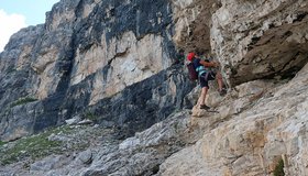 Der Einstieg der Ferrata Rene de Pol