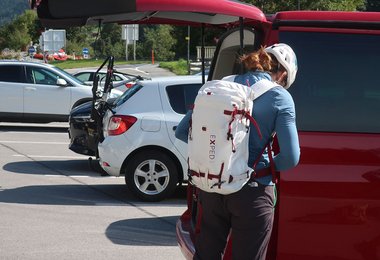 Beim Start zur Tour mit dem Icefall 30 Rucksack von Exped
