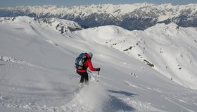 Am Beginn der Abfahrt in das Kar