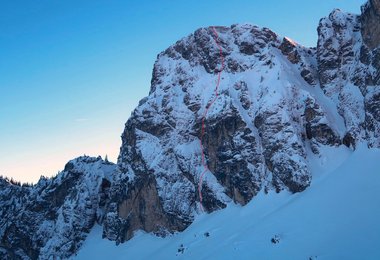 Die Erstbegehung war geglückt, doch der Route fehlte noch der letzte Schliff. Foto F. Miller