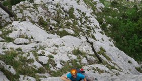 8. Seillänge, grandiose Wandkletterei mit Tiefblick