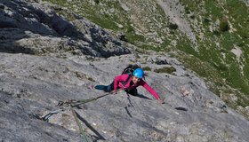 Cristina Oppio in der 7. Seillänge (c) Ivo Rabanser