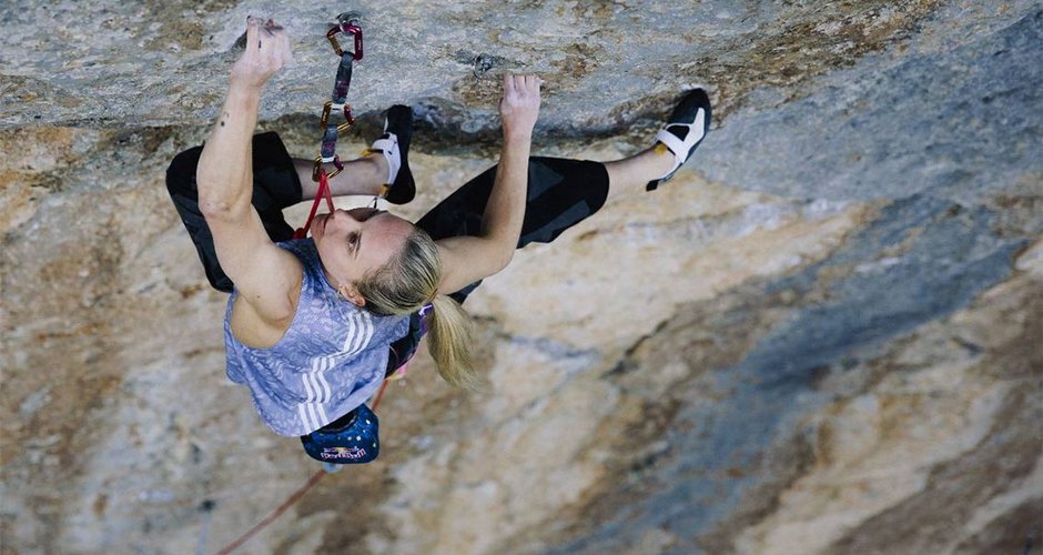 Janja Garnbret Bibliographie (9b+) Céüse © Jessica Glassberg/Red Bull Content Pool