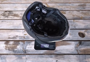 Unser Haute Route Helm wiegt 402 Gramm