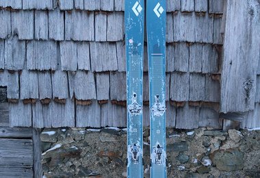 Auch optisch ist der Helio Carbon 95 Ski Black Diamond ein Hingucker