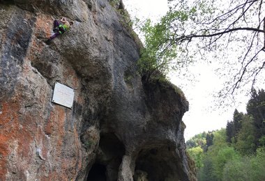 Angy Eiter in L.A. Crash, 8a+ (c) Bernie Ruech