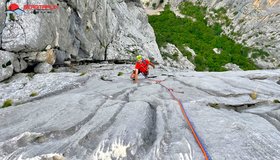 fast am Ausstieg über traumhafte Wasserrillen