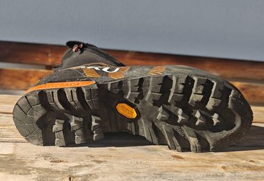 Die Vibramsohle des Aku Croda Boa GTX Leichtbergschuhs