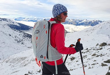 Der Reactor Tour 25 Ultralight liegt wirklich gut am Rücken an.