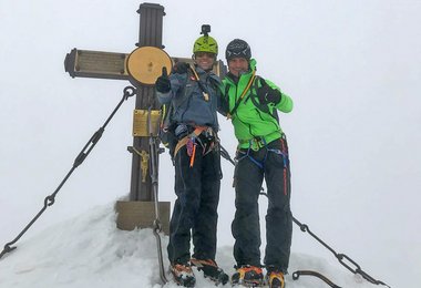 Nach der Mayerl-Rampe auf dem Gipfel des Großglockners.