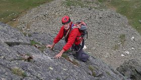 Im unteren Teil schöne Platten - Sauspitze Westgrat; Foto: Dieter Wissekal