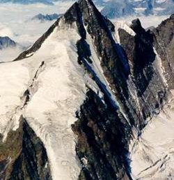 Um den höchsten Berg von Österreich führt diese Rundwanderung.