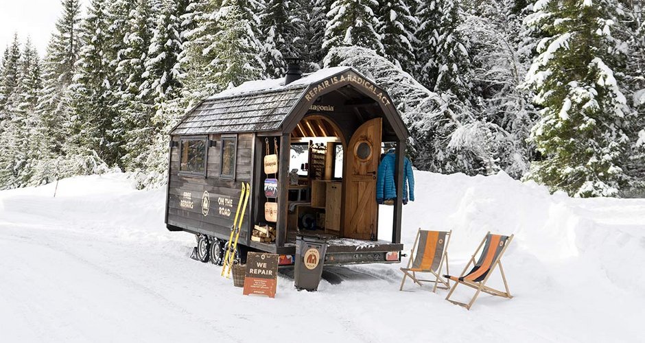 Über 30 Worn Wear Repair Events wurden im Jahr 2023 in Europa durchgeführt. Mehr als 23.000 Bekleidungsteile konnten auf diesem Wege repariert werden. Credit: Patagonia/ Tom Bergmann