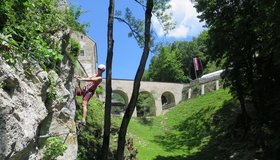 Blick zurück auf die Burgbrücke