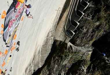 Jakob Schubert of Austria climbs the 180m multi-pitch man made route at the Verzasca Dam during the final of Red Bull Dual Ascent in Verzasca, Switzerland on November 02, 2024. (c) Ray Demski / Red Bull Content Pool