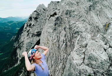 Lara Neumeier of Germany climbs the route Des Kaisers Neue Kleider on Fleischbank at Wilder Kaiser in Austria on June 4, 2026. (c) Ray Demski / Red Bull Content Pool