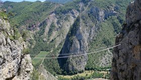 Auf der Nepalbrücke