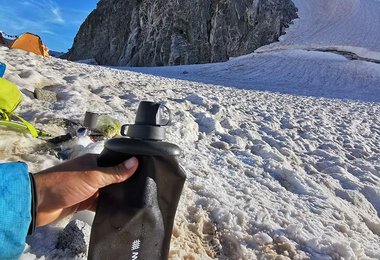 Die Peak Squeeze Bottle im 1 Literformat - klein, leicht und sehr praktisch!