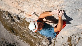 Guido in der 4. Seillänge (c) Max Berger / Petzl Austria