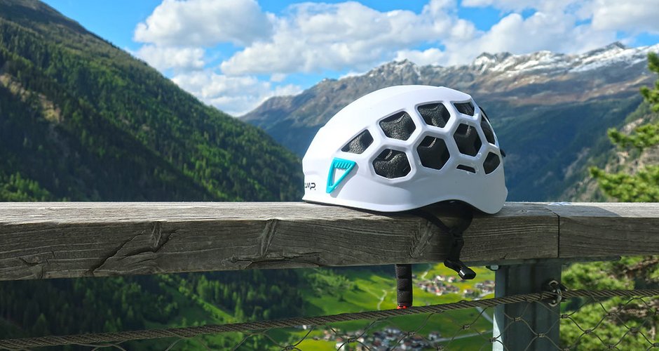 Der Ikon Helm von Camp - im Bild der Ikon Nova (das Damen Modell).