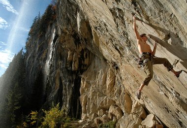 Markus Bendler klettert MONGO 9a