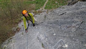 Am Beginn eines der Hanauerstein Klettersteige