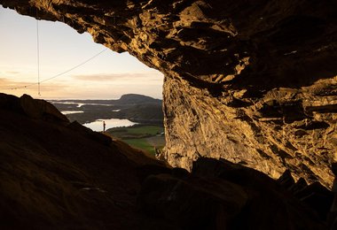 Die Riesenhöhle in Flatanger (c) Alpsolut