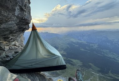 Biwak in Solar Eclipse am Eiger 