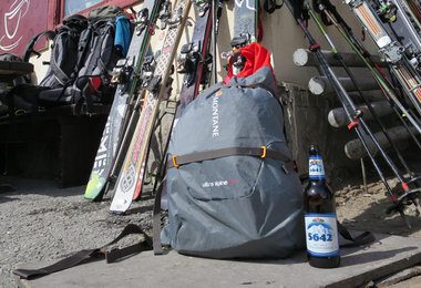 Der Ultra Alpine 38+5 von Montane am Fuße des Elbrus