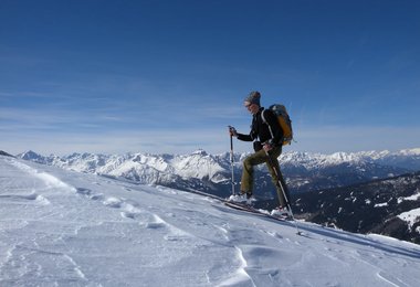 Schon der Vorgänger (Garmont) des Cosmos II stand bei Skitourengehern sehr hoch im Kurs.