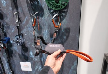Ferrata Sets und Friend sind PSA Aussrüstung