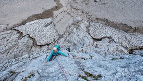 Kurz nach dem Einstieg - Has-Hofer-Trail am Scheffauer; Foto: Johannes Reiter.