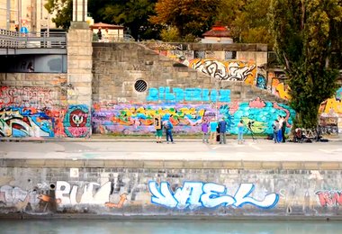 Bouldern an der Flexbrücke (Augartenbrücke)