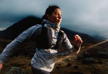 Die Valkyr 12 Trailrunningweste von Rab